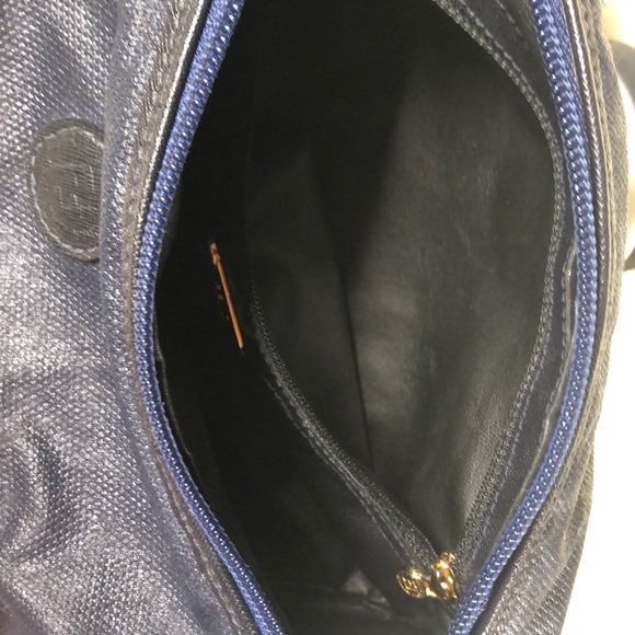 Fendi Barrel Bag - Picture 8 of 9